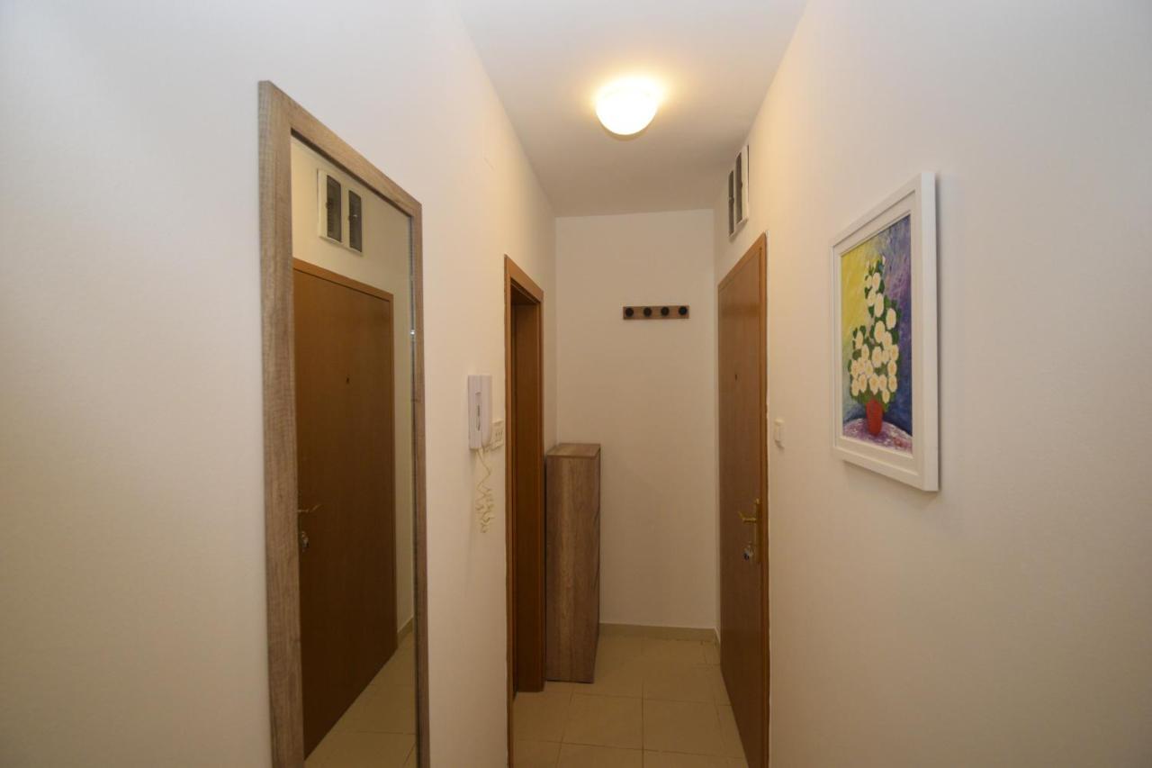 Studio Apartment Art Zone Podgorica Exterior photo